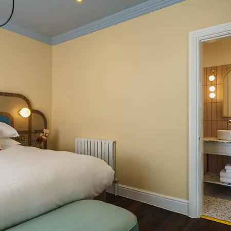 Grange Hotel 4*