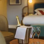 Hotel Grange Hotel 4*