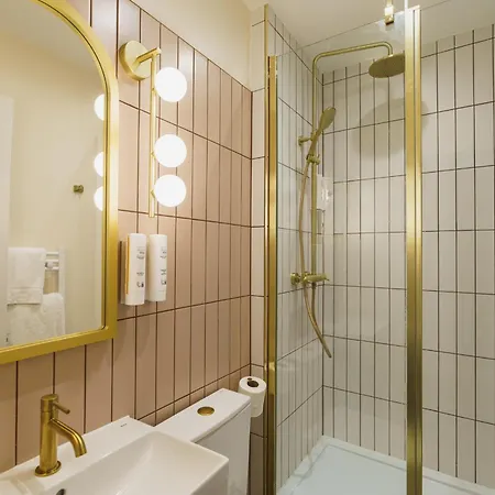 Hotel Grange Hotel 4*