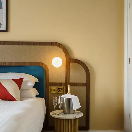 Grange Hotel 4*